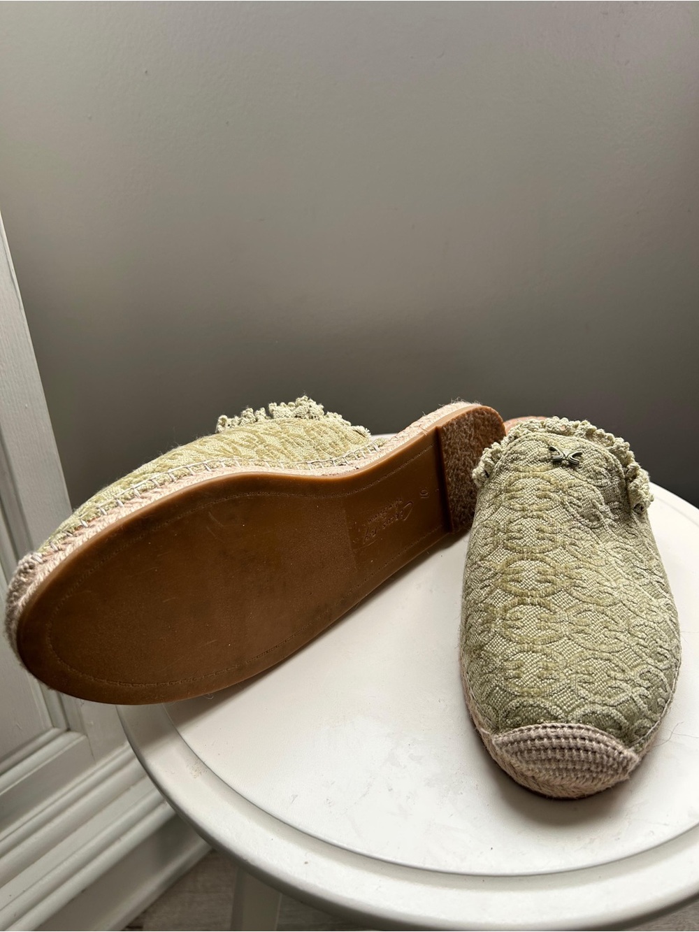 Slip-On Women’s Espadrille Mules in Sage Green - Picture 2 of 3